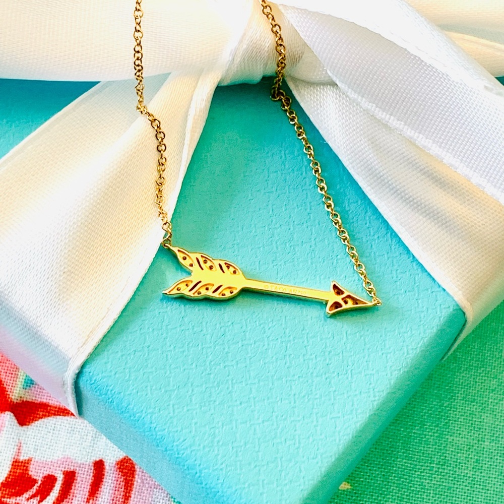 ♥️❌❌SOLD ❌❌Authentic Tiffany 18k Yellow Gold Diamond Arrow ♥️ - Picture 3 of 13